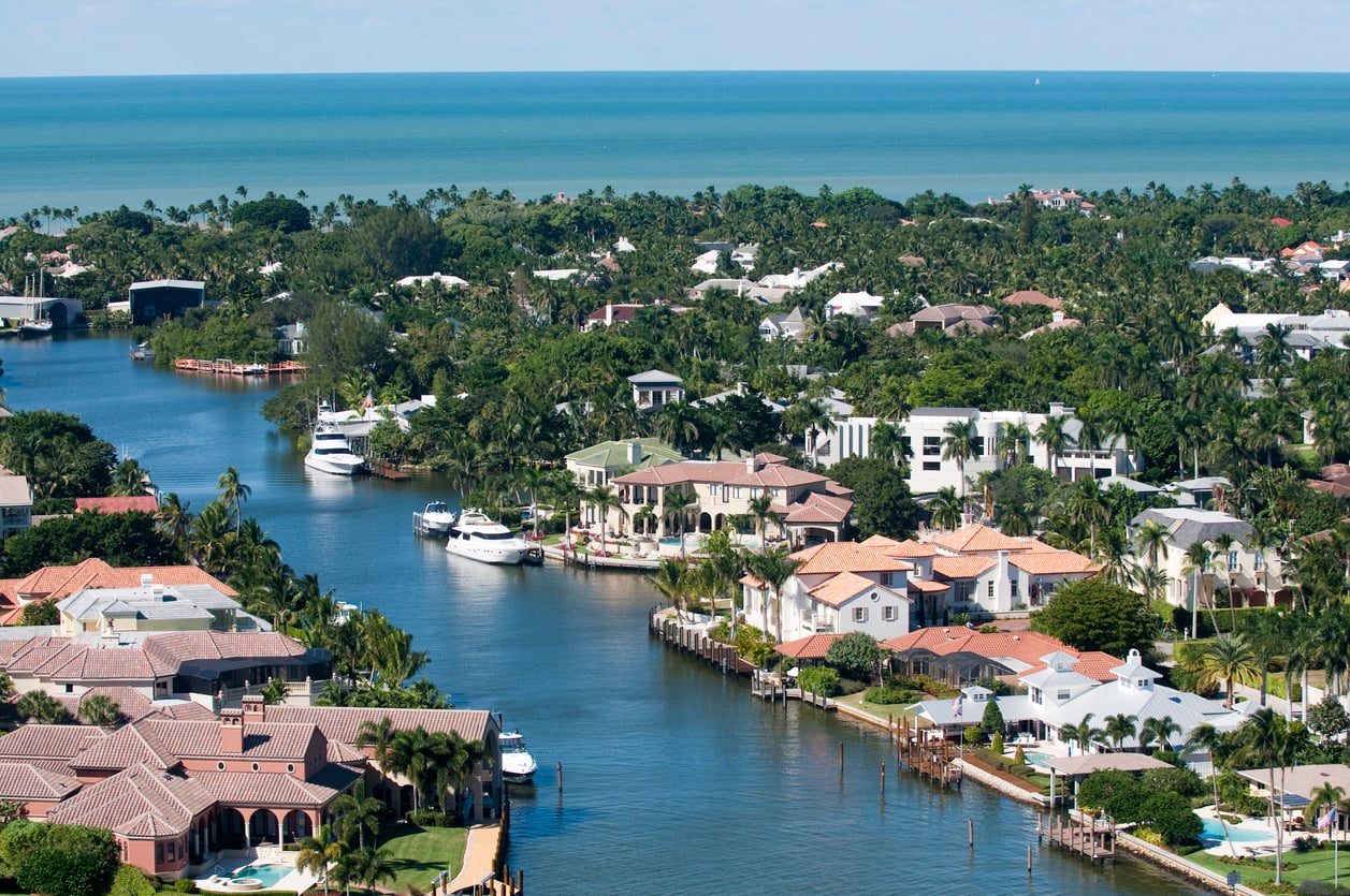 How To Use a Commercial Loan To Buy a Rental Property in Florida