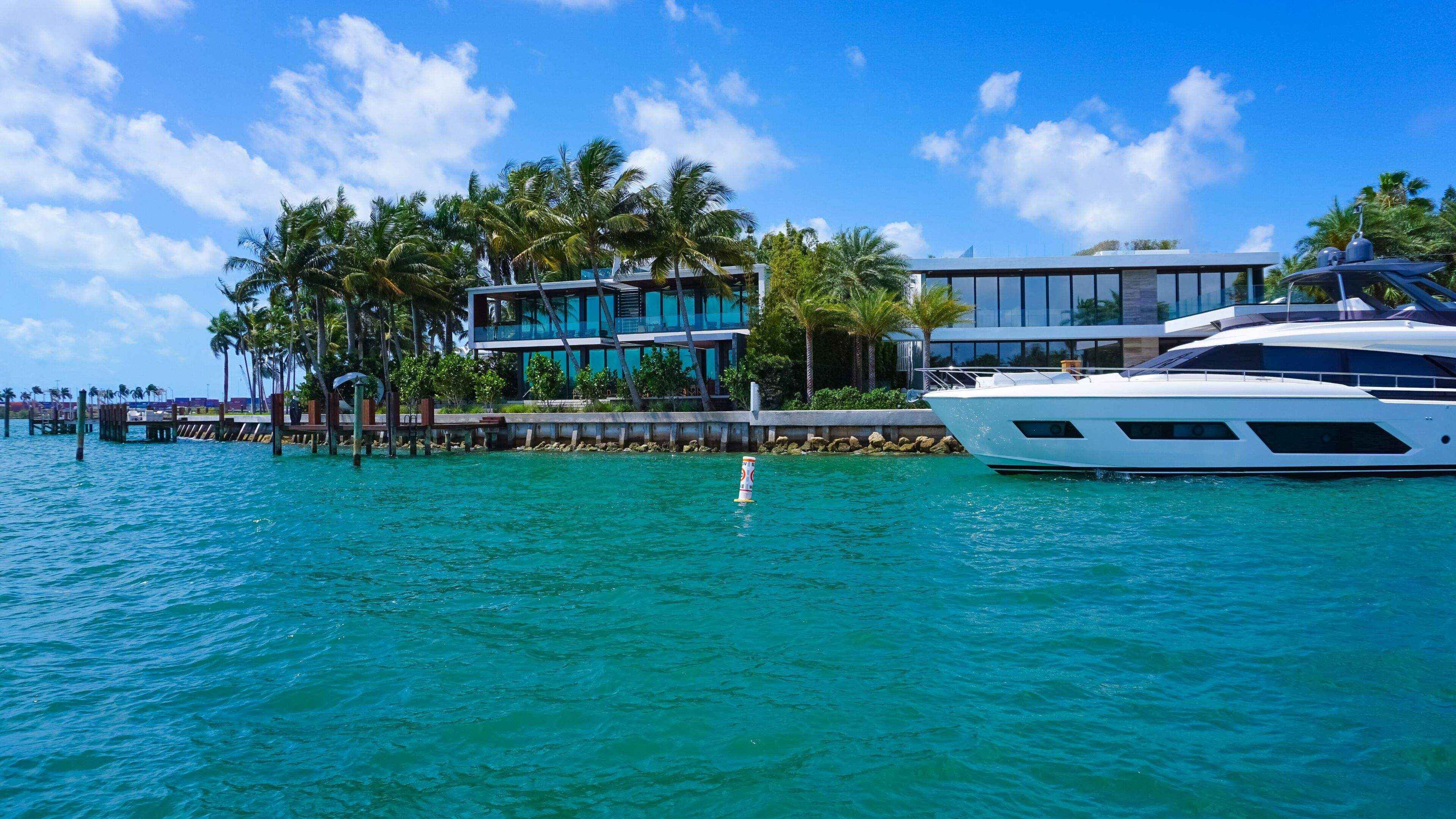 yatch-parked-on-luxury-house
